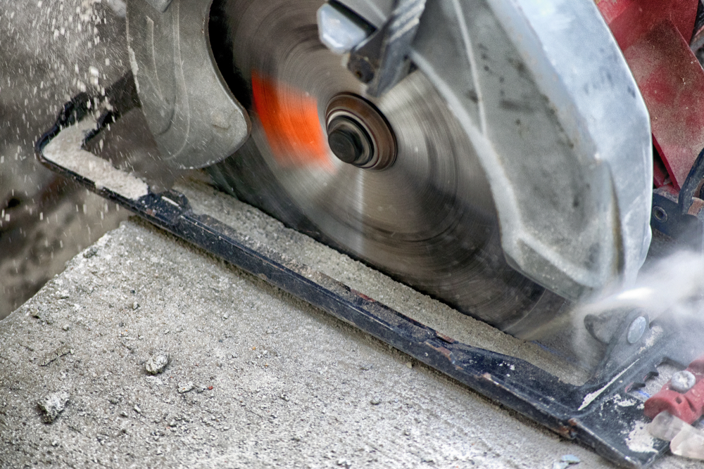 Power,Circular,Saw,Blade,Cutting,Fresh,Concrete